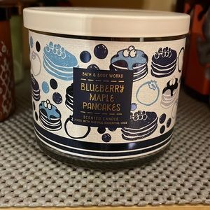 bath & body works blueberry maple pancakes 3 wick candle